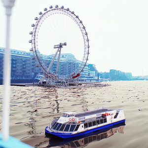 3D London Eye Millennium Wheel Pier with River Cruises Boat